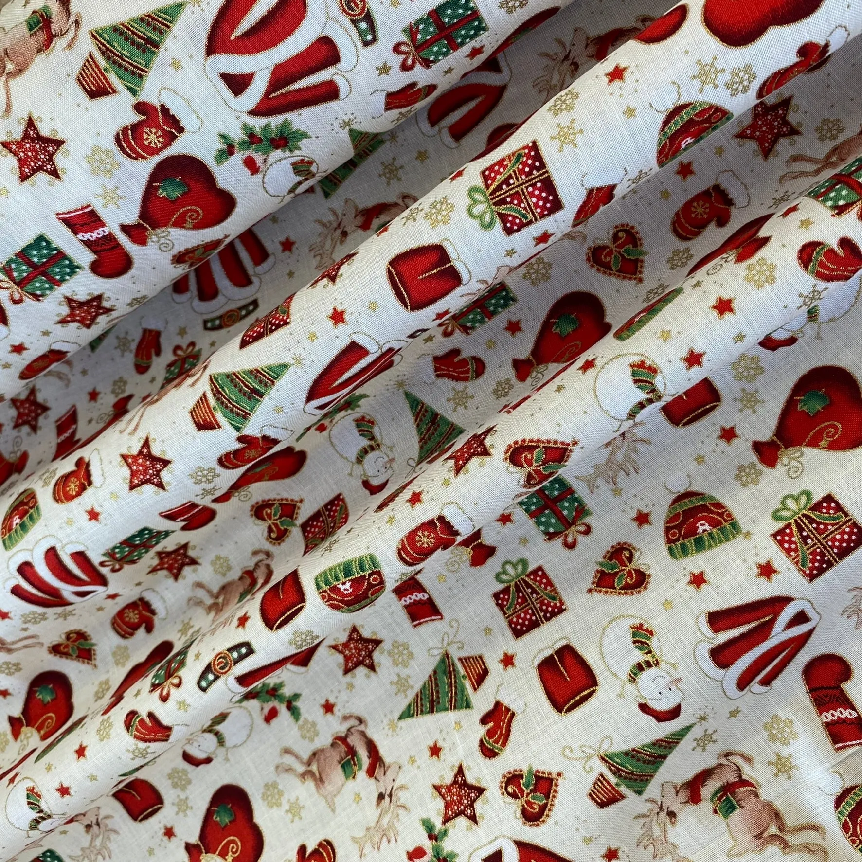 100% Cotton  - Christmas - Christmas Gifts - Select Colour - £9.00 Per Metre - Sold by Half Metre