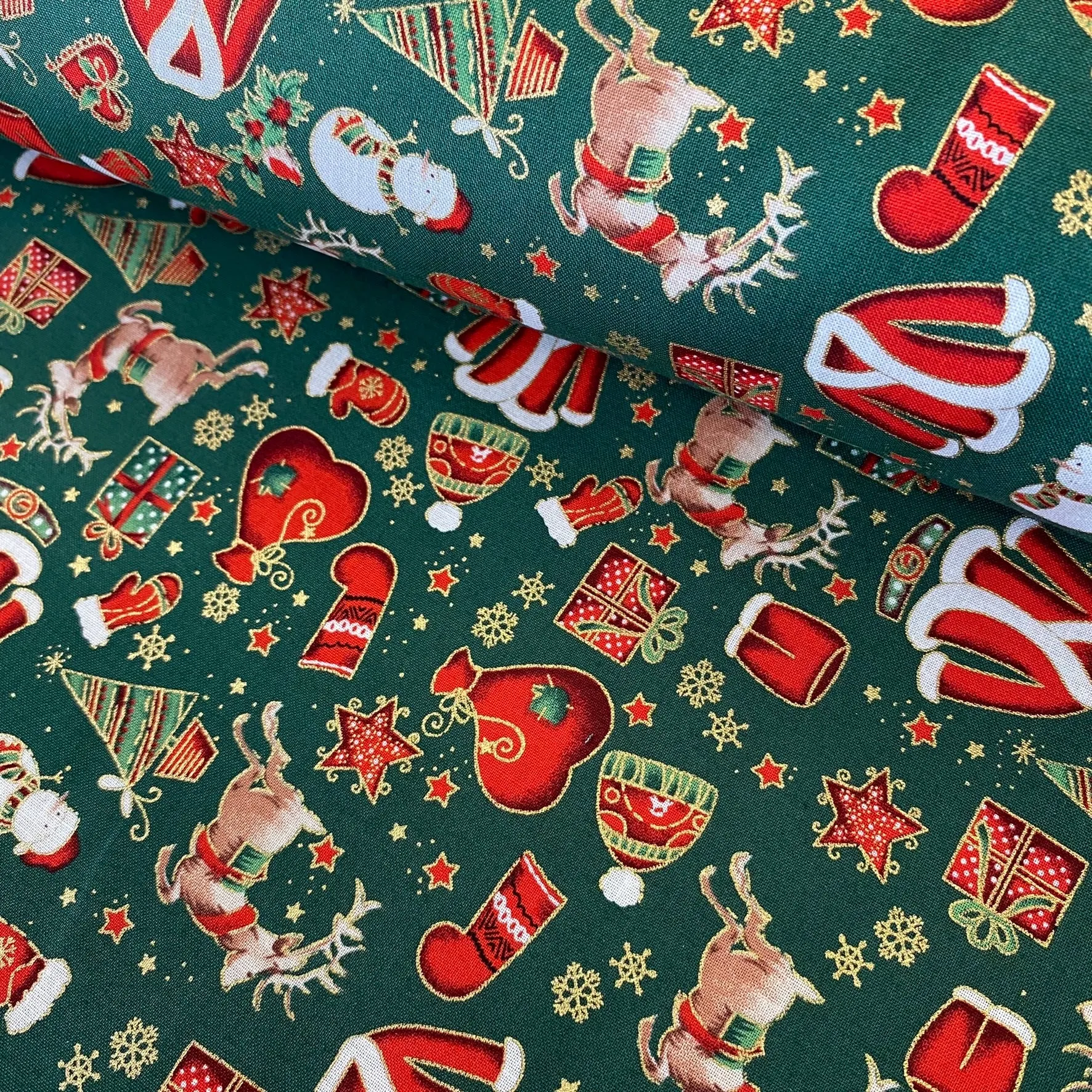 100% Cotton  - Christmas - Christmas Gifts - Select Colour - £9.00 Per Metre - Sold by Half Metre