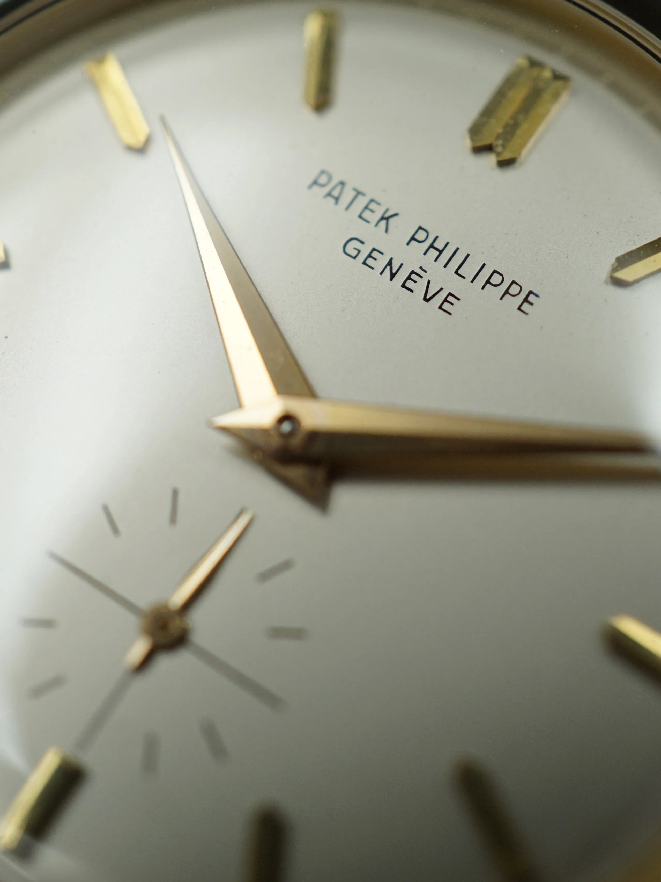 1955 Patek Philippe Ref. 2552 18k Yellow Gold