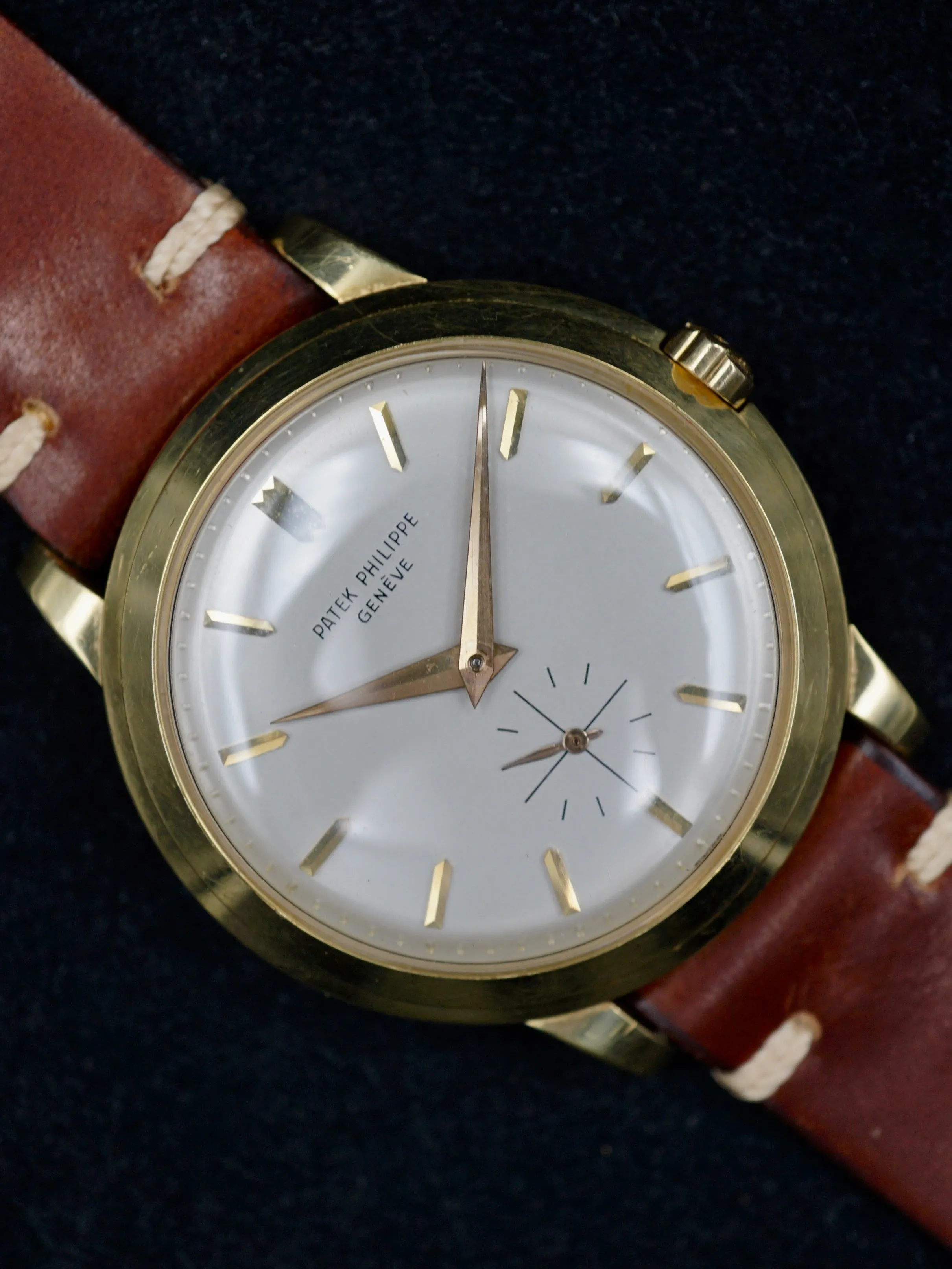 1955 Patek Philippe Ref. 2552 18k Yellow Gold