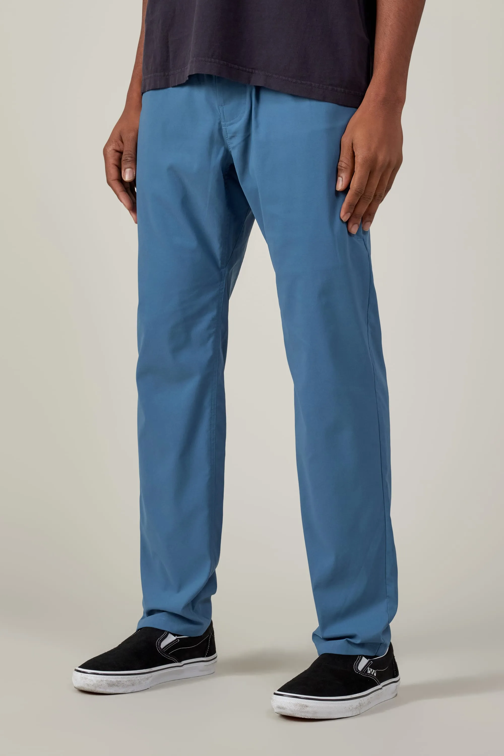 686 Men's Everywhere Featherlight Chino Pant - Slim Fit