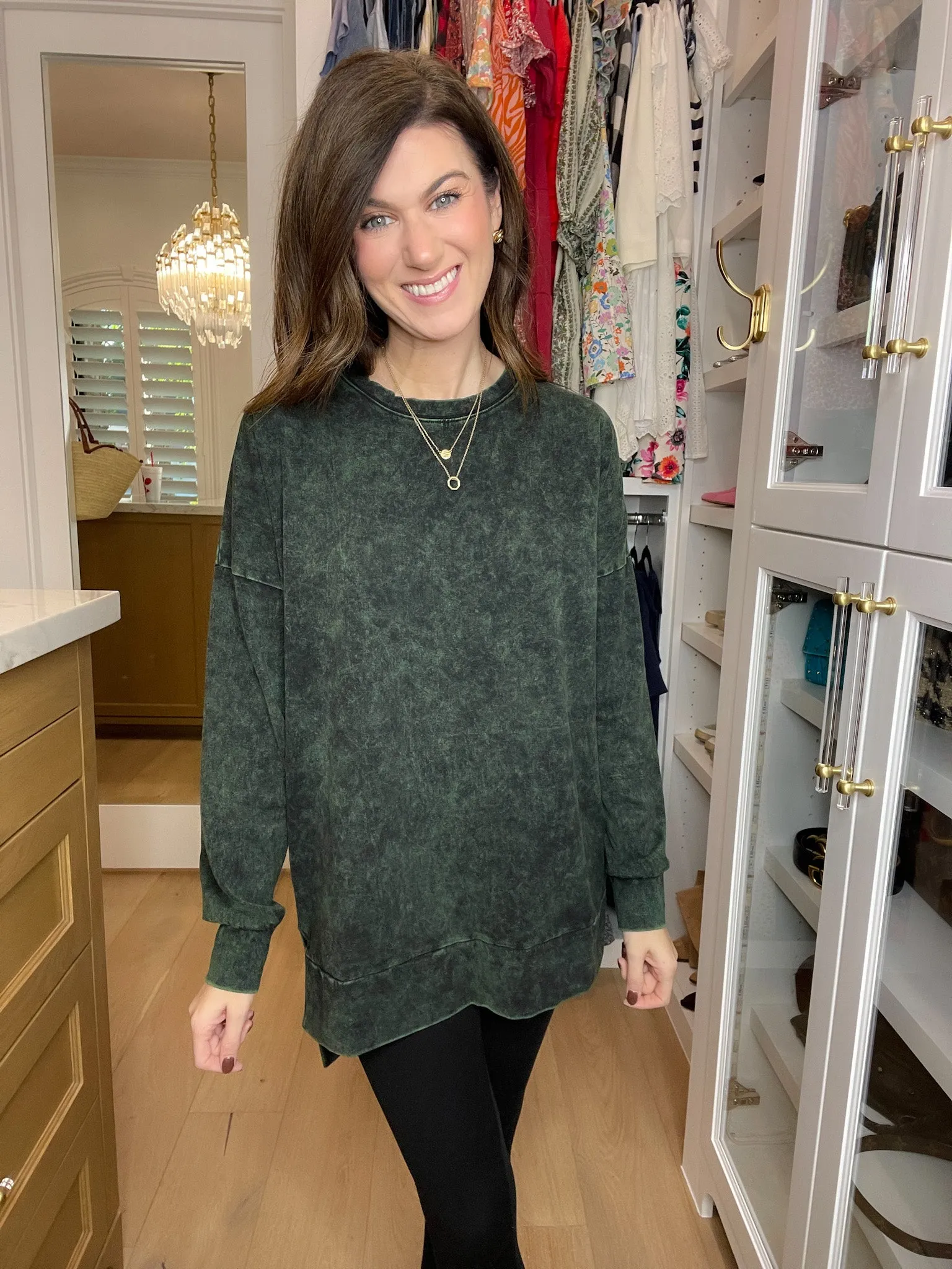 *BELLES & DOORBUSTER* Ford Mineral Washed Pullover in Army Green