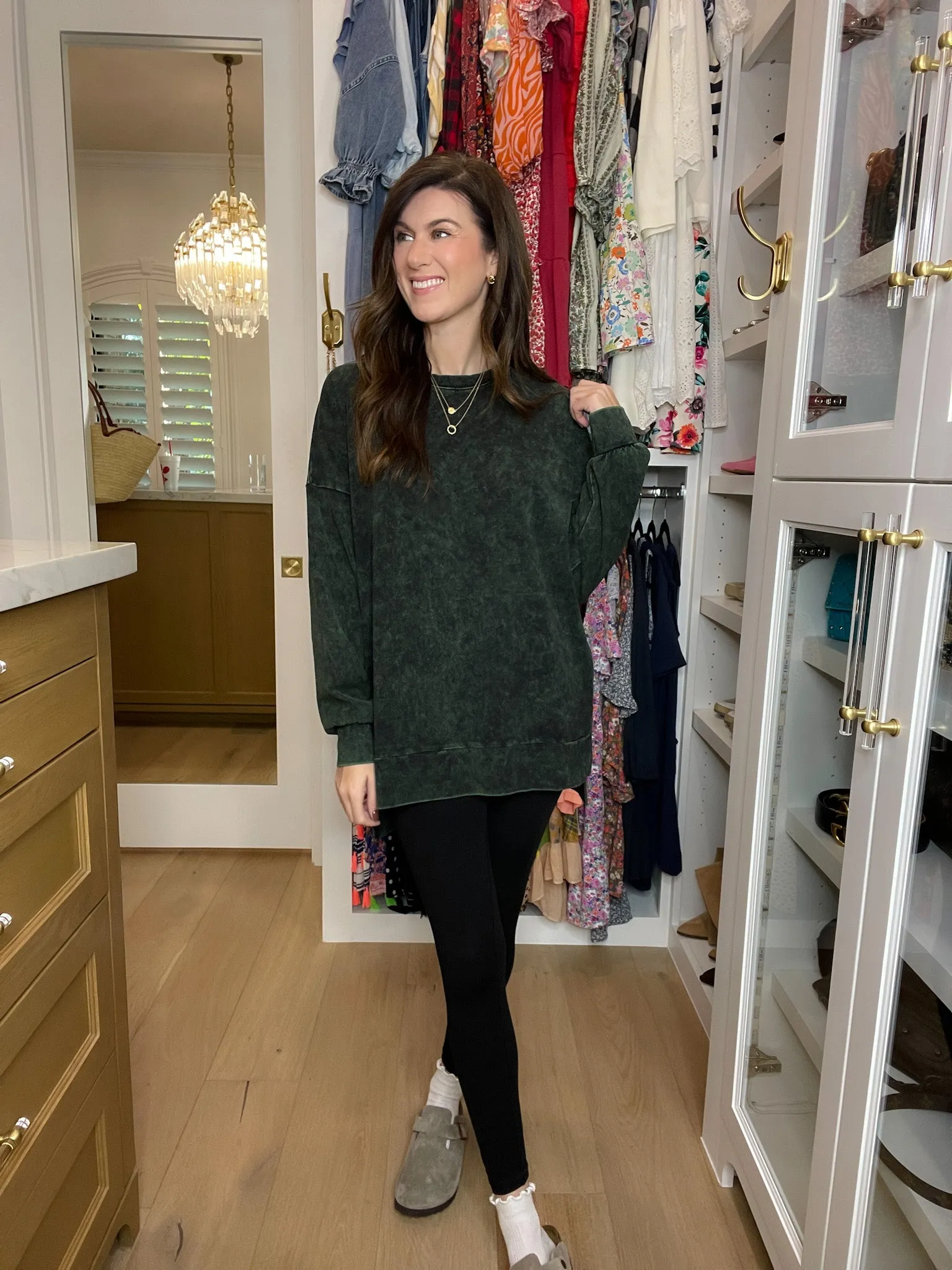 *BELLES & DOORBUSTER* Ford Mineral Washed Pullover in Army Green