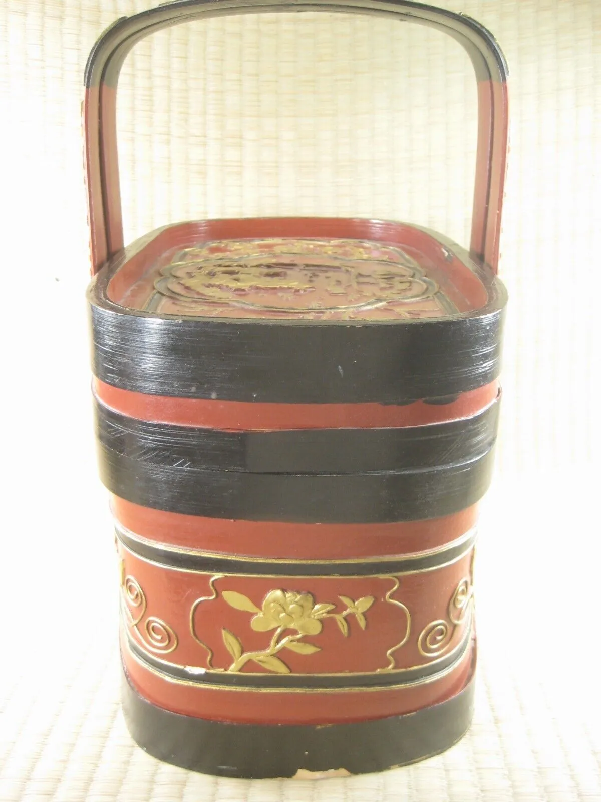 Chinese Ornate Lidded Wooden Lacquer Gold, Red & Picnic Box With Handel