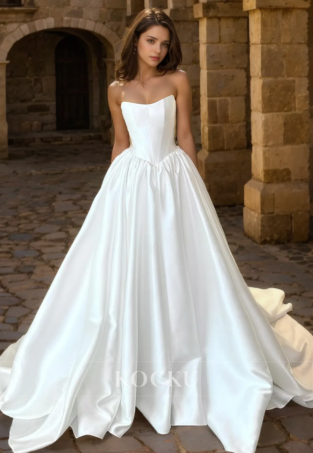 Elegant & Simple Strapless A-Line Sleeveless Pleated Satin Wedding Dress with Train Bridal Dress