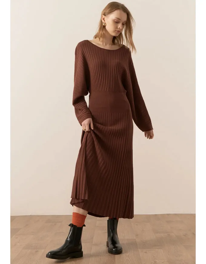 Gizelle Pleated Maxi Dress Toffee