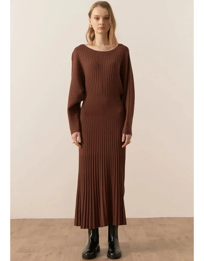 Gizelle Pleated Maxi Dress Toffee