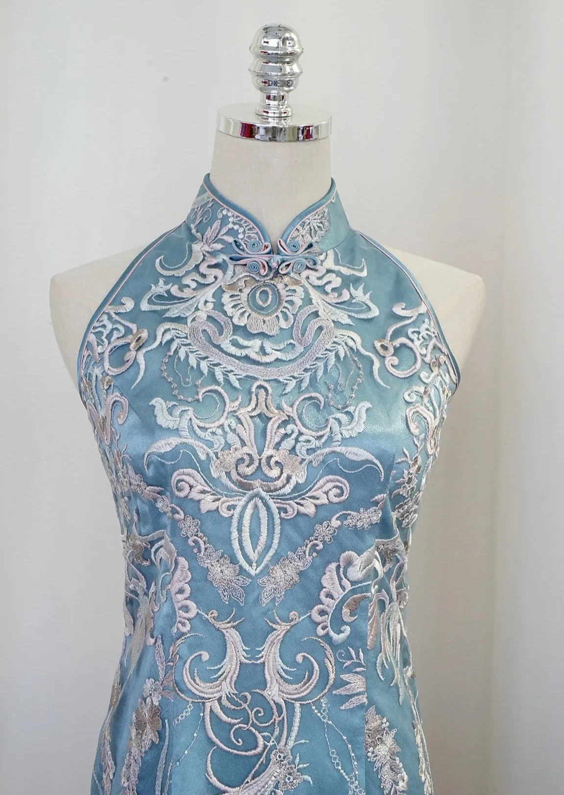 Jinn Halter Lace Qipao