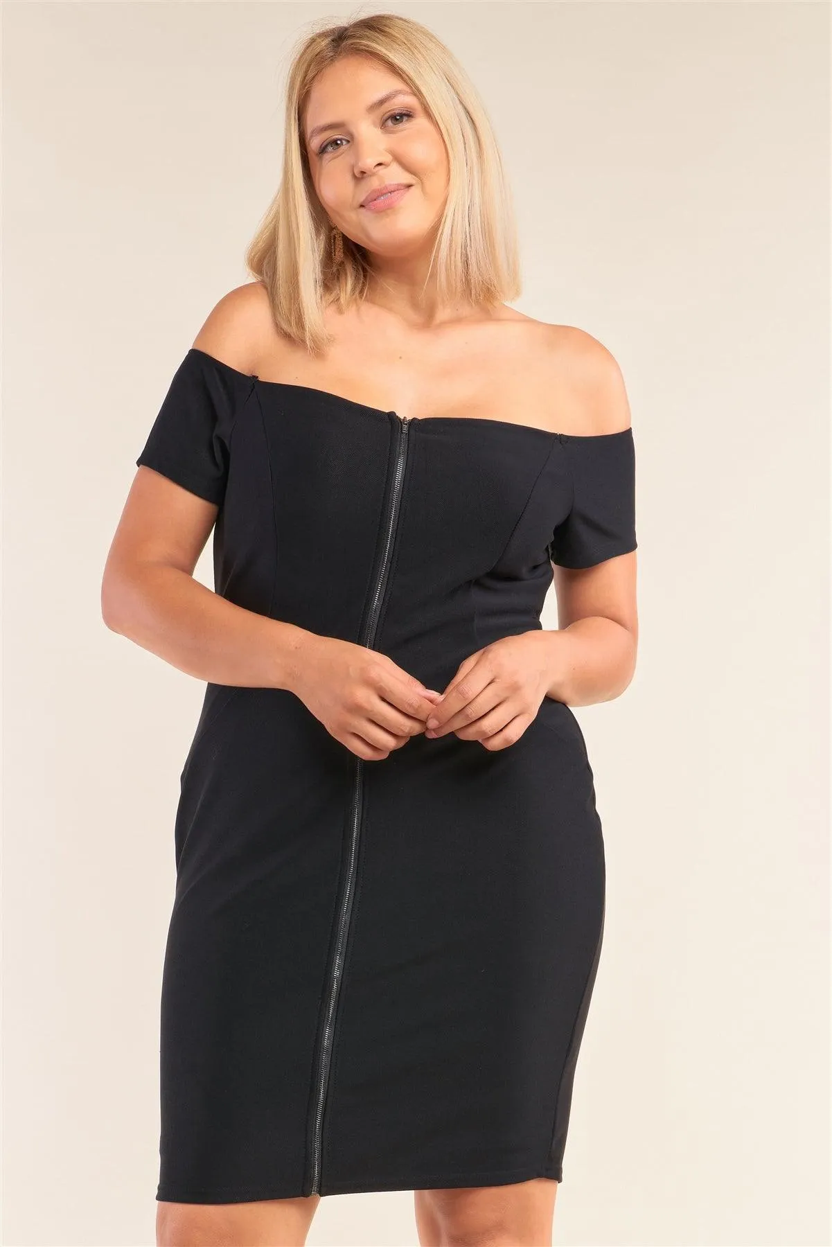 Junior Plus Size Black Fitted Off-The-Shoulder Front Zipper Bodycon Mini Dress /2-2-2