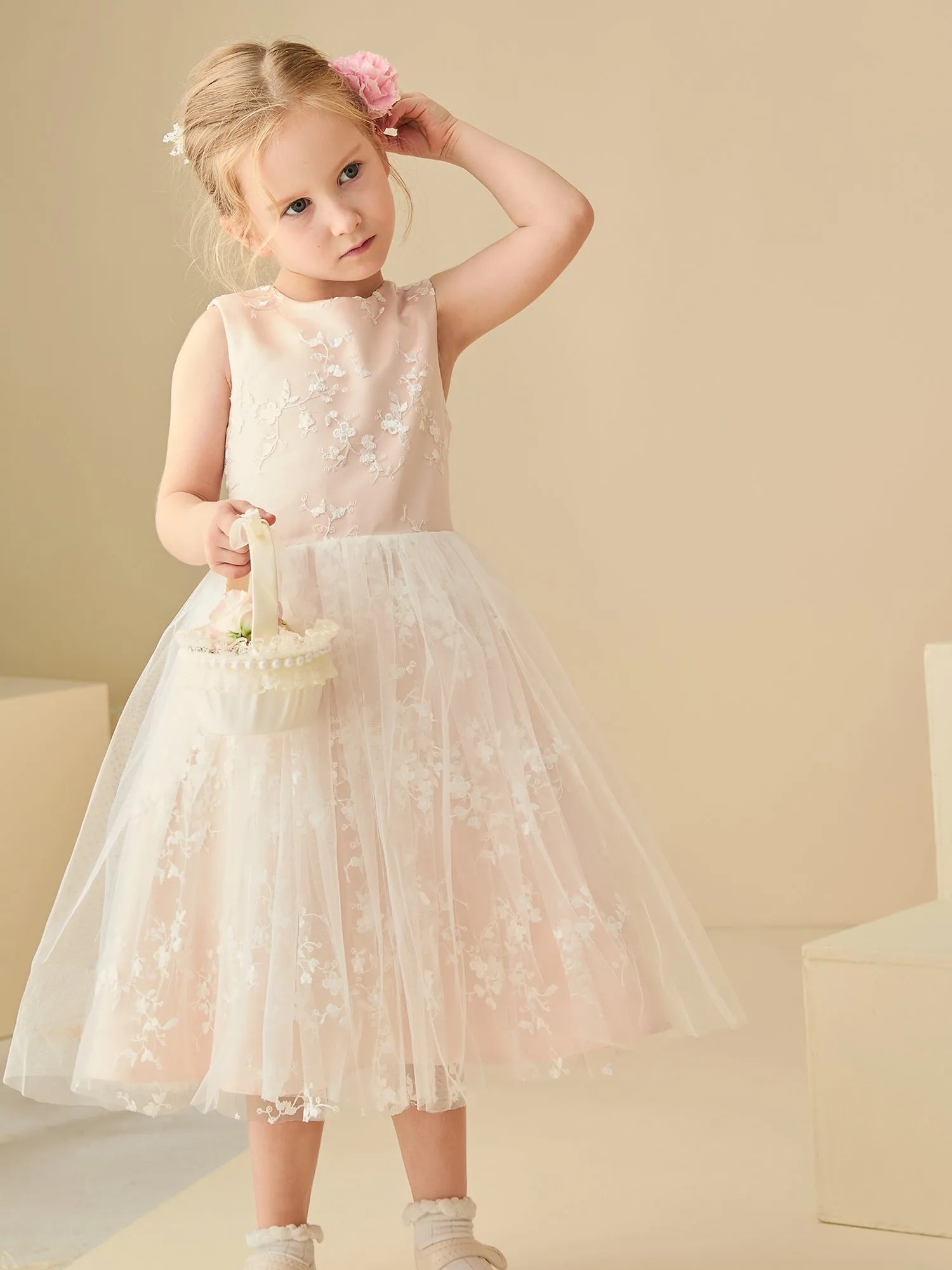 Lace Sleeveless Ruched Tulle A-line Flower Girl Dress