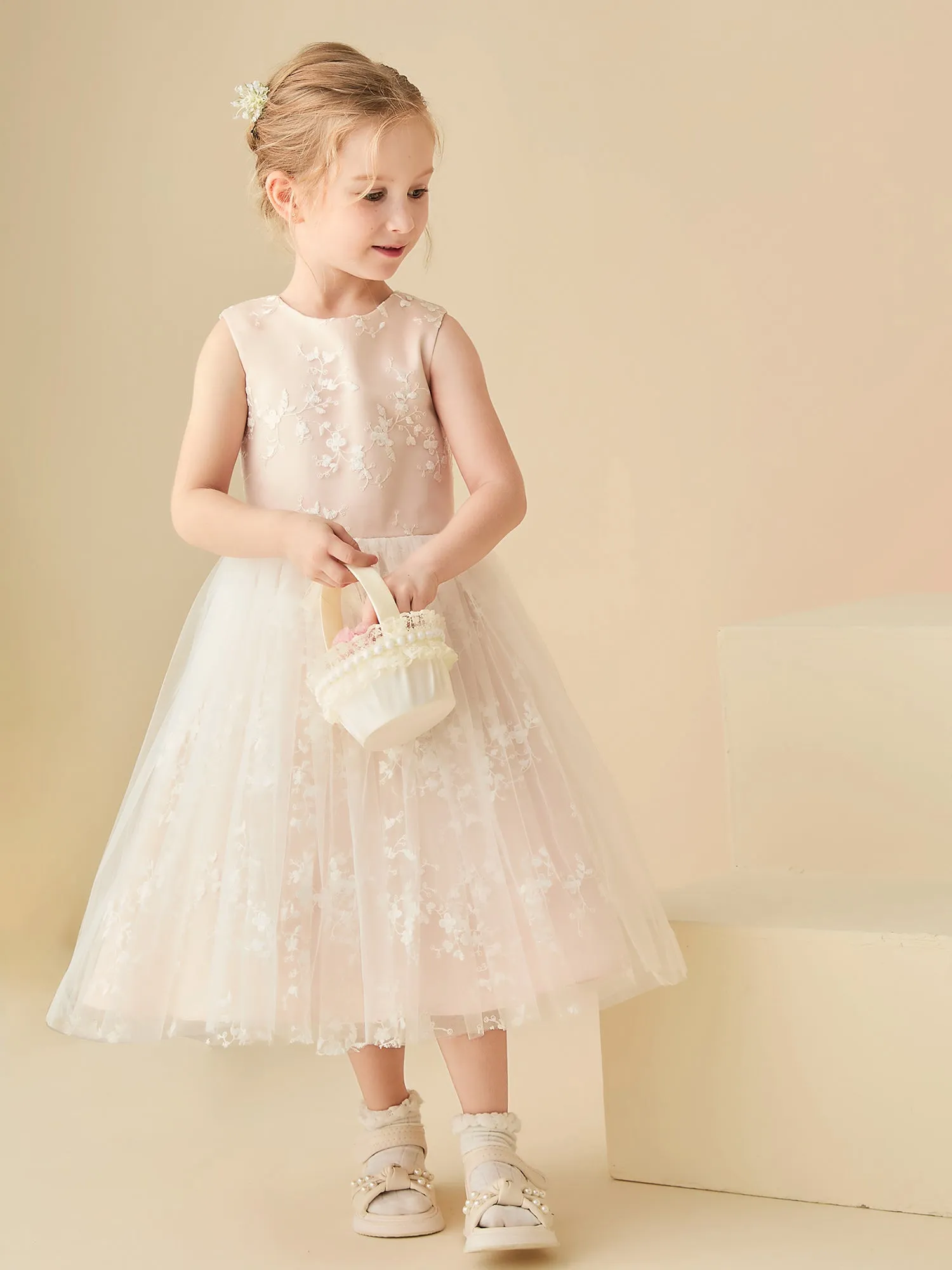 Lace Sleeveless Ruched Tulle A-line Flower Girl Dress