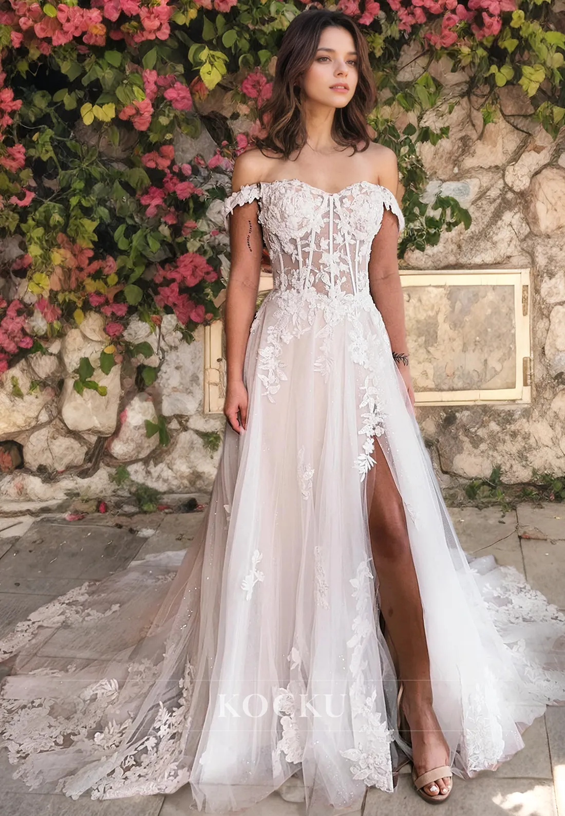 Off-Shoulder A-Line Sleeveless High Split Train Lace Bridal Gowns with Appliques Wedding Dress