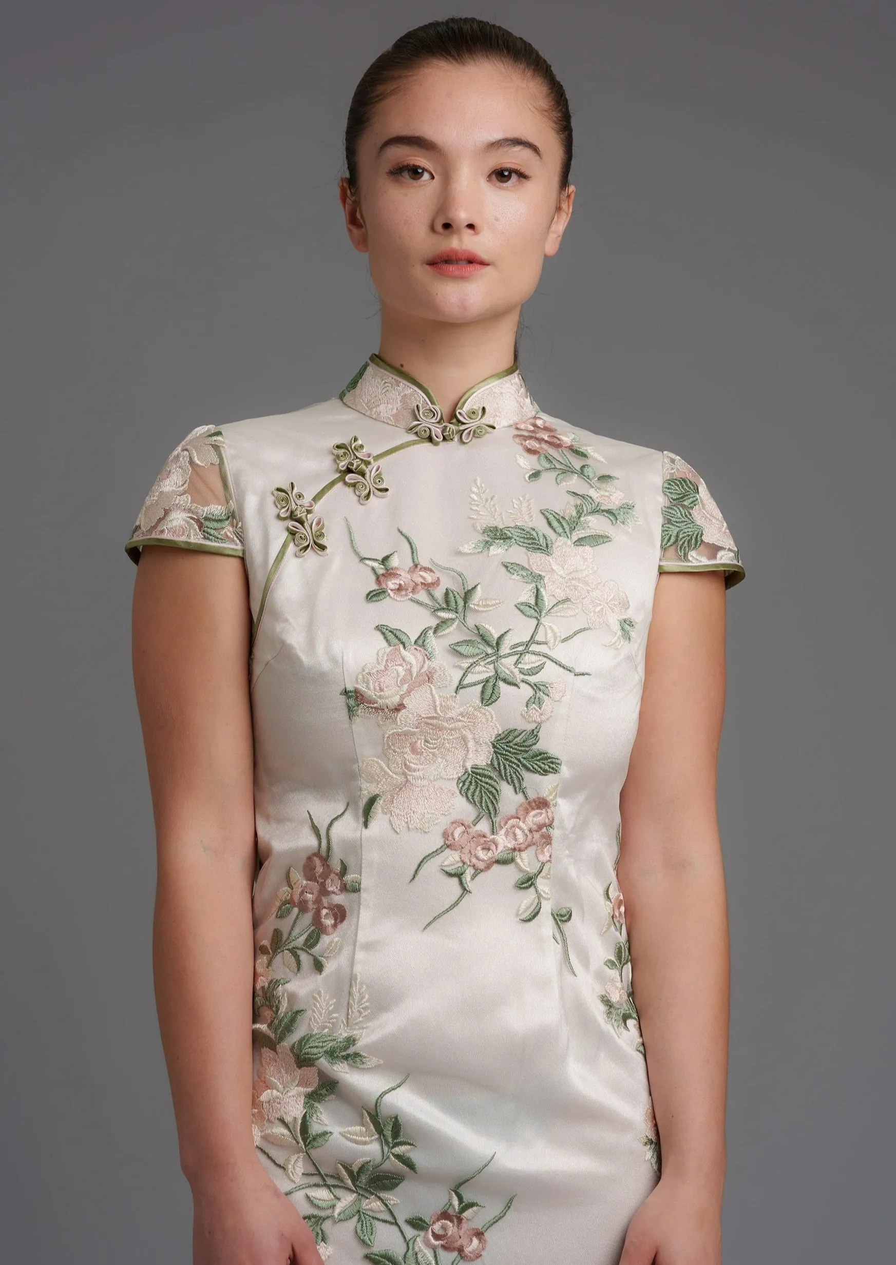 Paperwhites Cap Sleeve Lace Qipao (White/ Green)