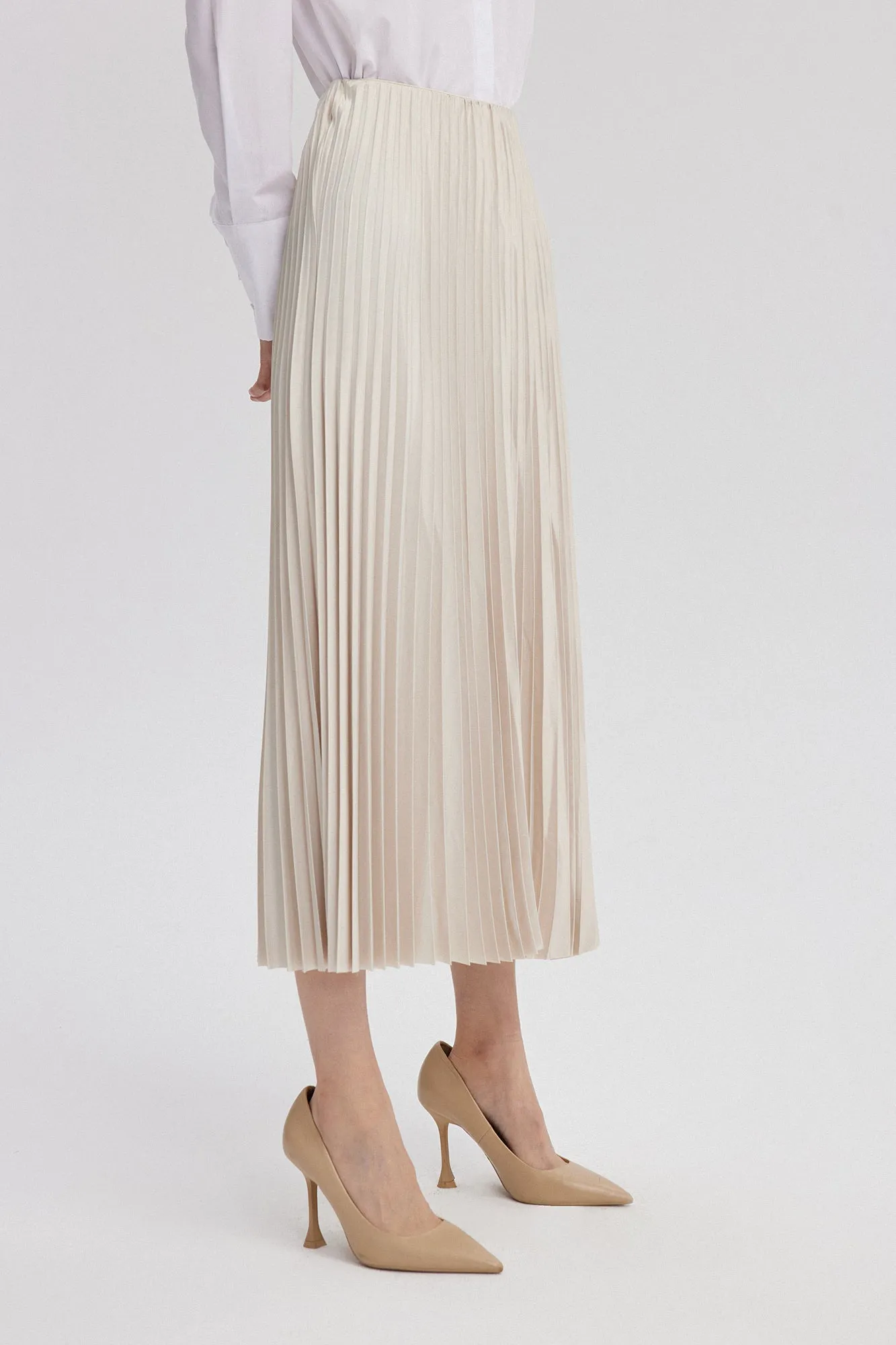 PLEATED SATIN SKIRT