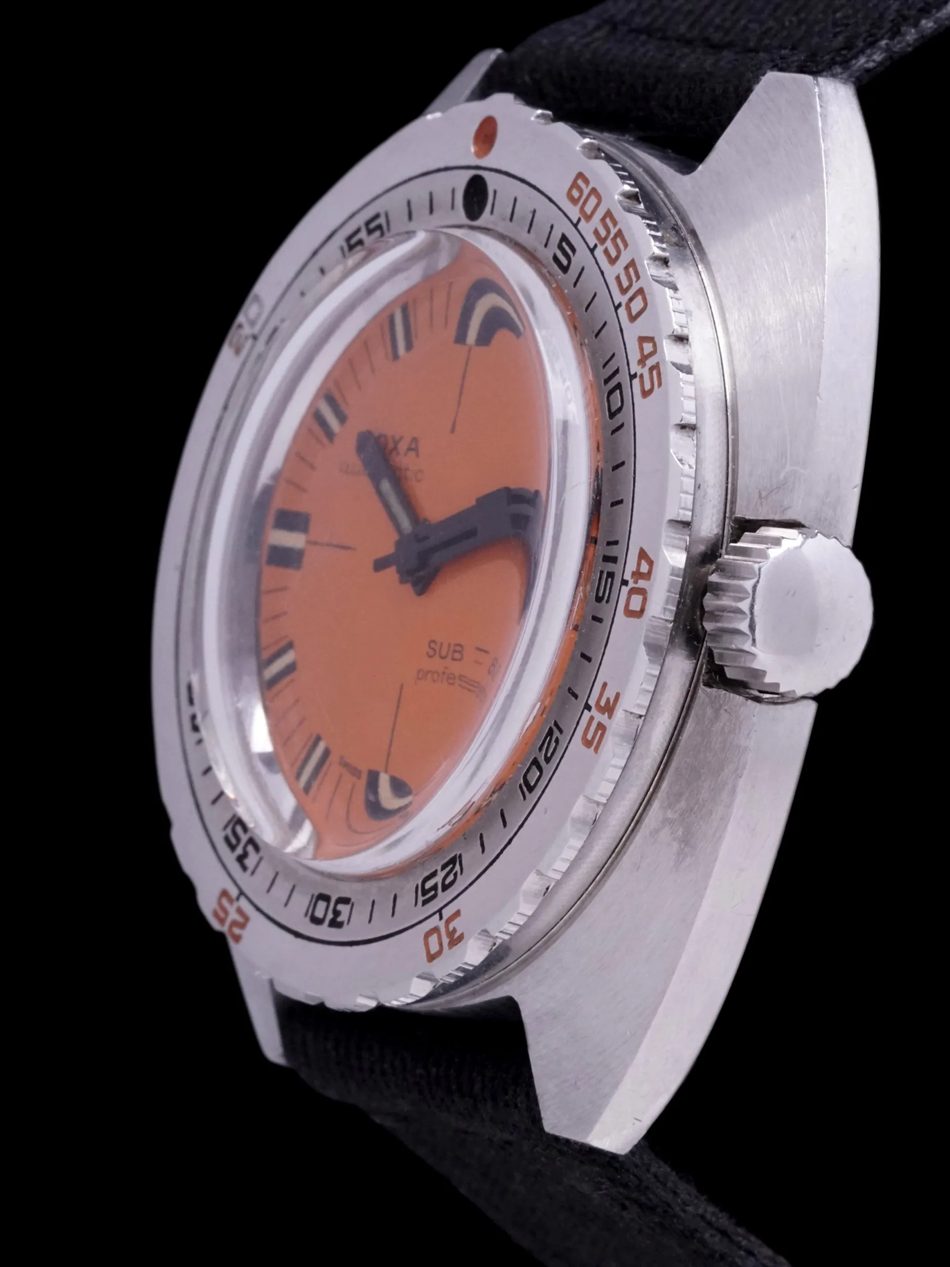 *Unpolished* 1967 DOXA Sub 300 Professional (Ref. 11889-4) "Thin Case"